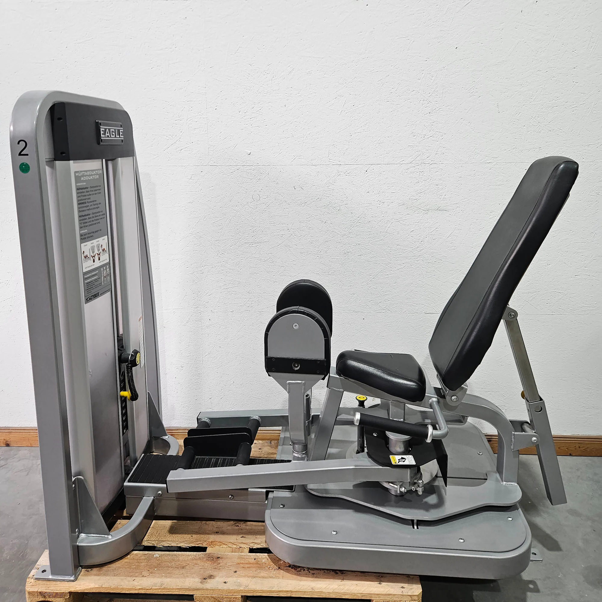 Cybex Eagle Abduktoren und Adduktoren Kombimaschine 2 in 1 - Hip Abduction and Hip Adduction, Rahmenfarbe Silber, Polsterfarbe Schwarz, gebraucht - überholter Zustand - Image 7