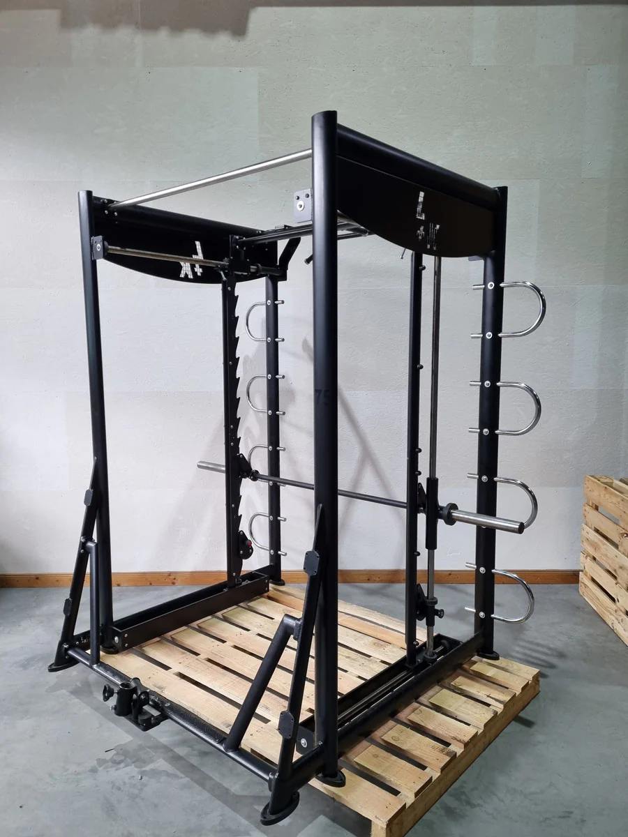 L+K Multi-Rack 272E, 3D Multipresse Rack, Smith Machine, Dips und Klimmzug Möglichkeiten, Rahmenfarbe Schwarz, gebraucht - überholter Zustand - Image 3