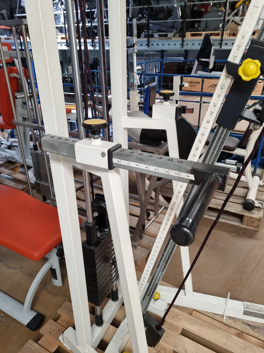L+K Seilzug höhenverstellbar, Doppel Auszug, 30kg Gewichtsblock, Rehabilitation, Rahmenfarbe Weiß, gebraucht - geprüfter Zustand - Image 4