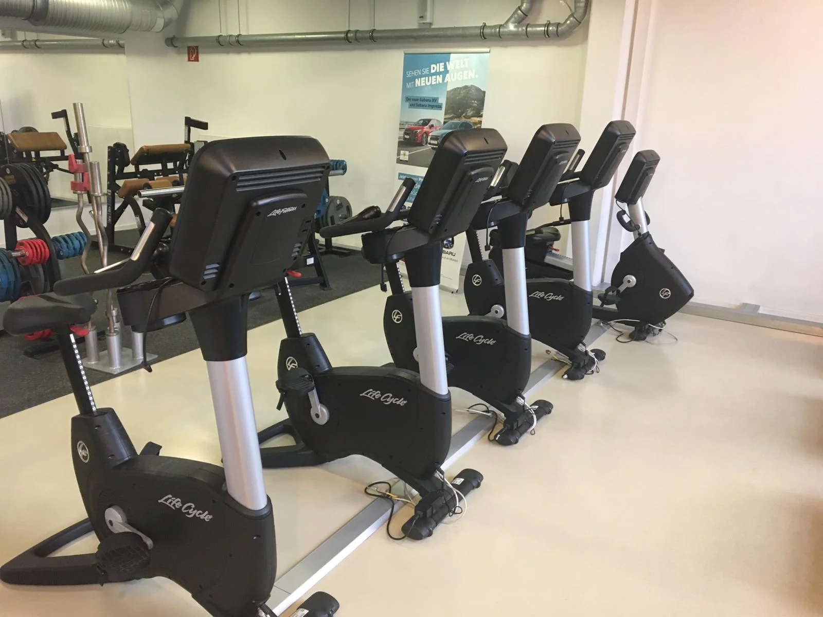 Life Fitness 18 Stk. Cardiogeräte Set, Discover SE Konsolen, Touch, gebraucht - überholter Zustand! - Image 8