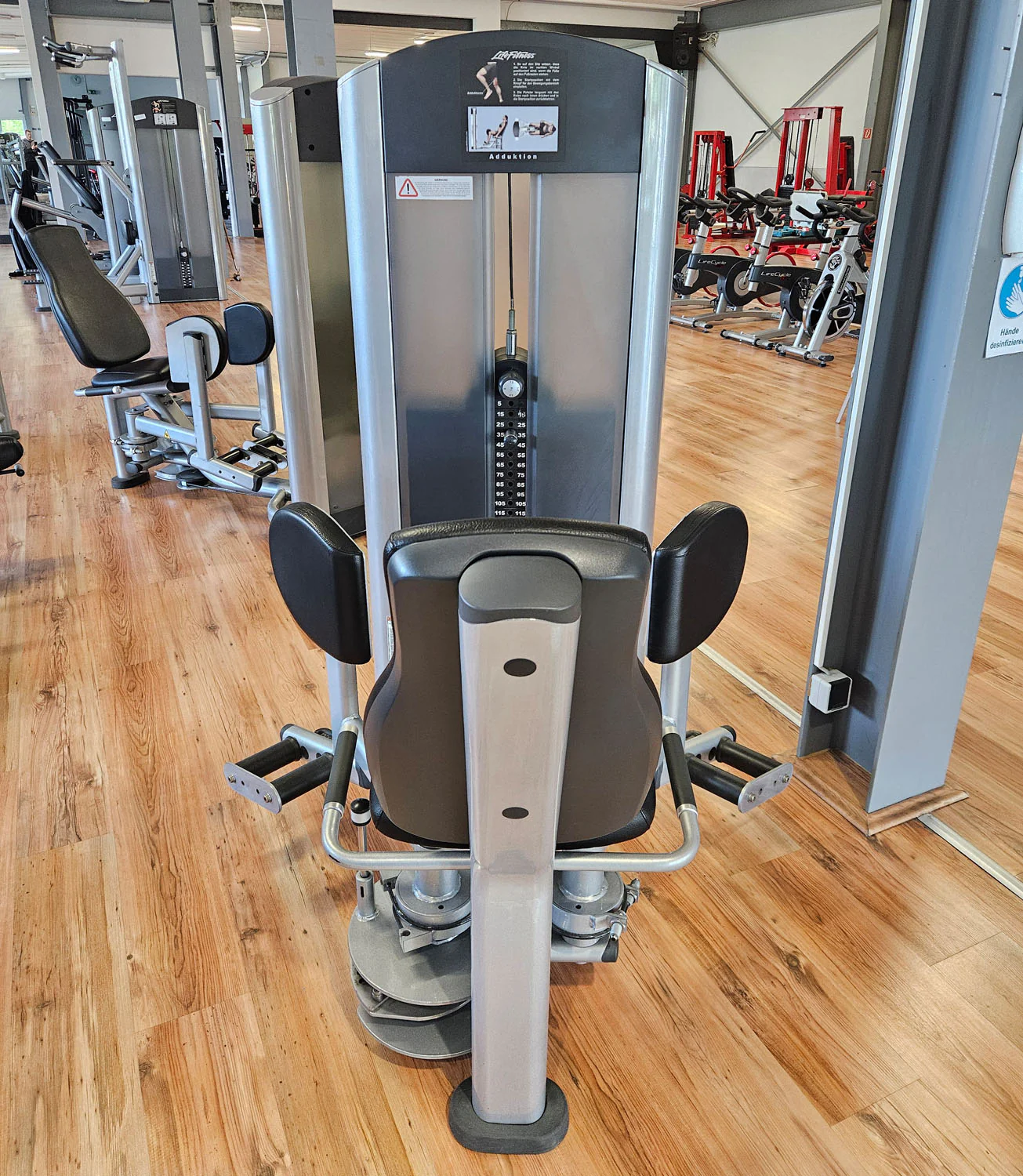 Life Fitness 2er Set = Abduktoren und Adduktorenmaschine, Hip Abduction und Hip Adduction Set, Signature Series, Rahmenfarbe Silber, gebraucht - überholter Zustand - Image 3