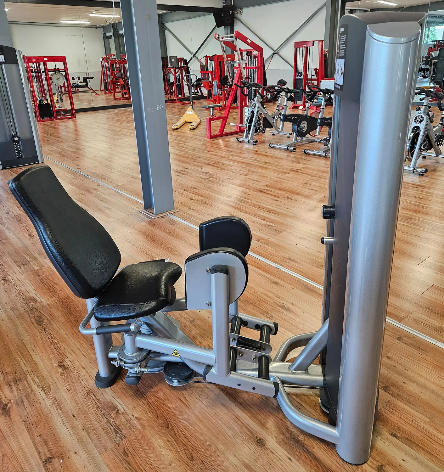 Life Fitness 2er Set = Abduktoren und Adduktorenmaschine, Hip Abduction und Hip Adduction Set, Signature Series, Rahmenfarbe Silber, gebraucht - überholter Zustand - Image 9