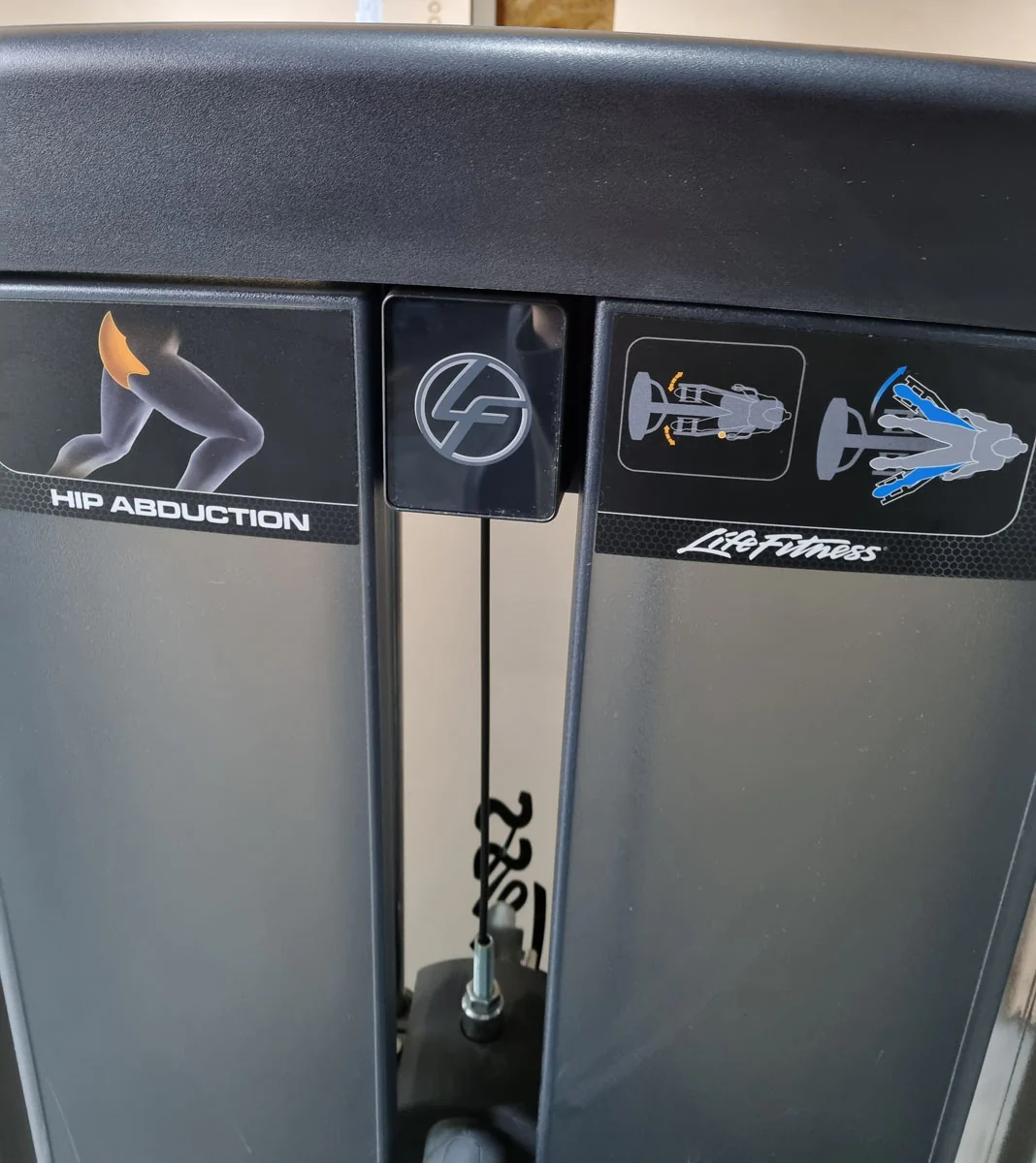 Life Fitness Abduktorenmaschine, Hip Abduction, Insignia Series, Rahmenfarbe Anthrazit, Polster Schwarz, gebraucht - überholter Zustand - Image 8