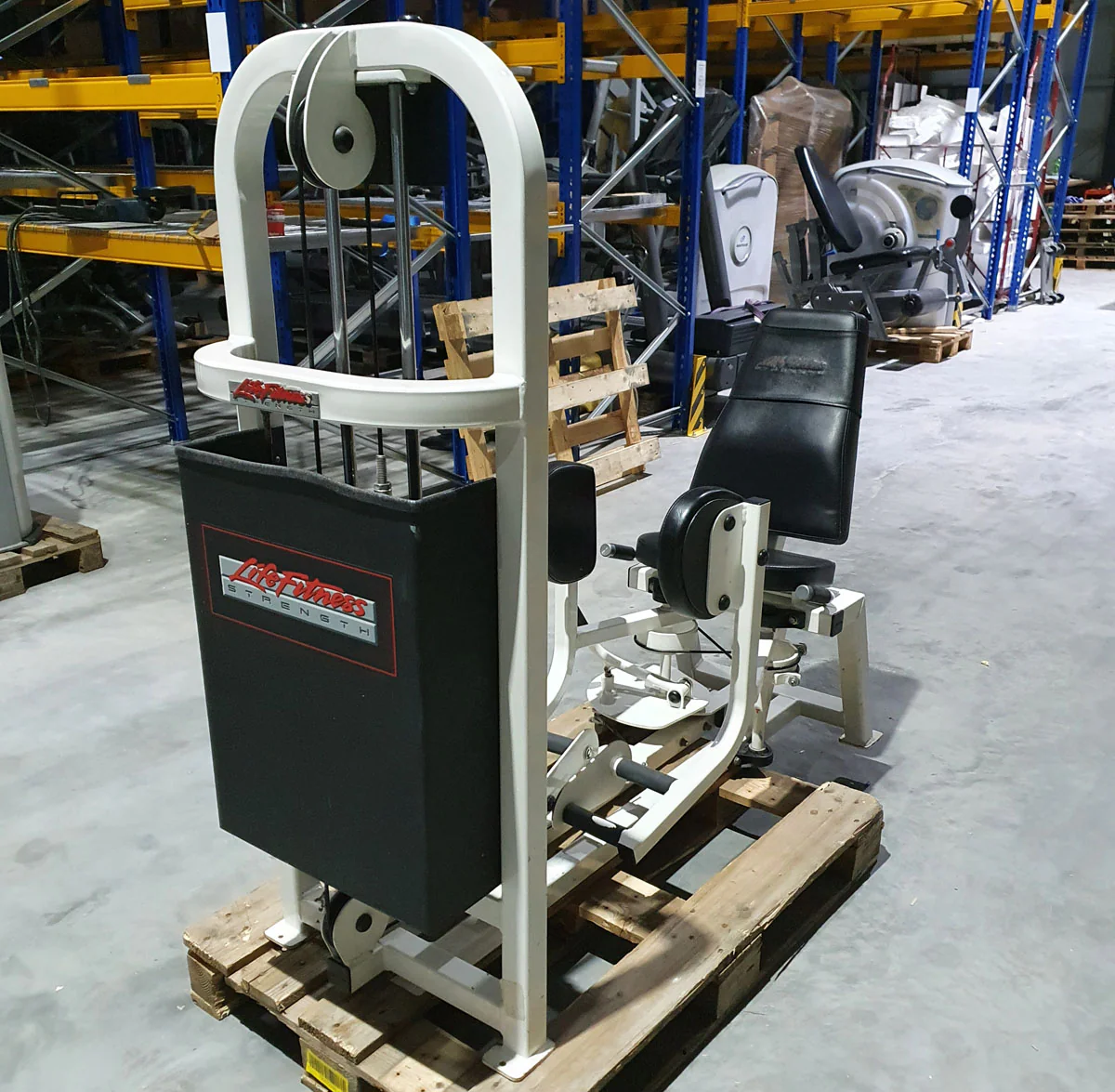 Life Fitness Abduktorenmaschine, Hip Abductor Rahmen Weiß, Polster Schwarz, gebraucht - überholter Zustand - Image 6