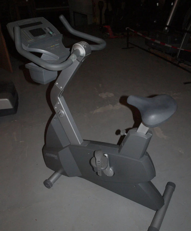Life Fitness Cardiogeräte Silverline Set, 9 Fitnessgeräte, gebraucht - Image 10
