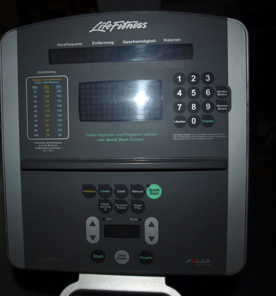 Life Fitness Cardiogeräte Silverline Set, 9 Fitnessgeräte, gebraucht - Image 11