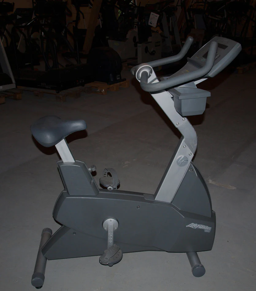 Life Fitness Cardiogeräte Silverline Set, 9 Fitnessgeräte, gebraucht - Image 9