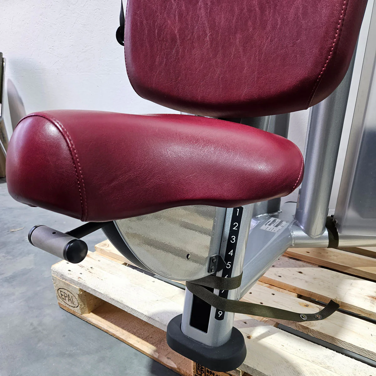 Life Fitness Chest Press, Bankdrückmaschine Dual Bilateral, Brustpresse mit drehbaren Griffen, Signature Series, Rahmenfarbe Silber, gebraucht - überholter Zustand - Image 10