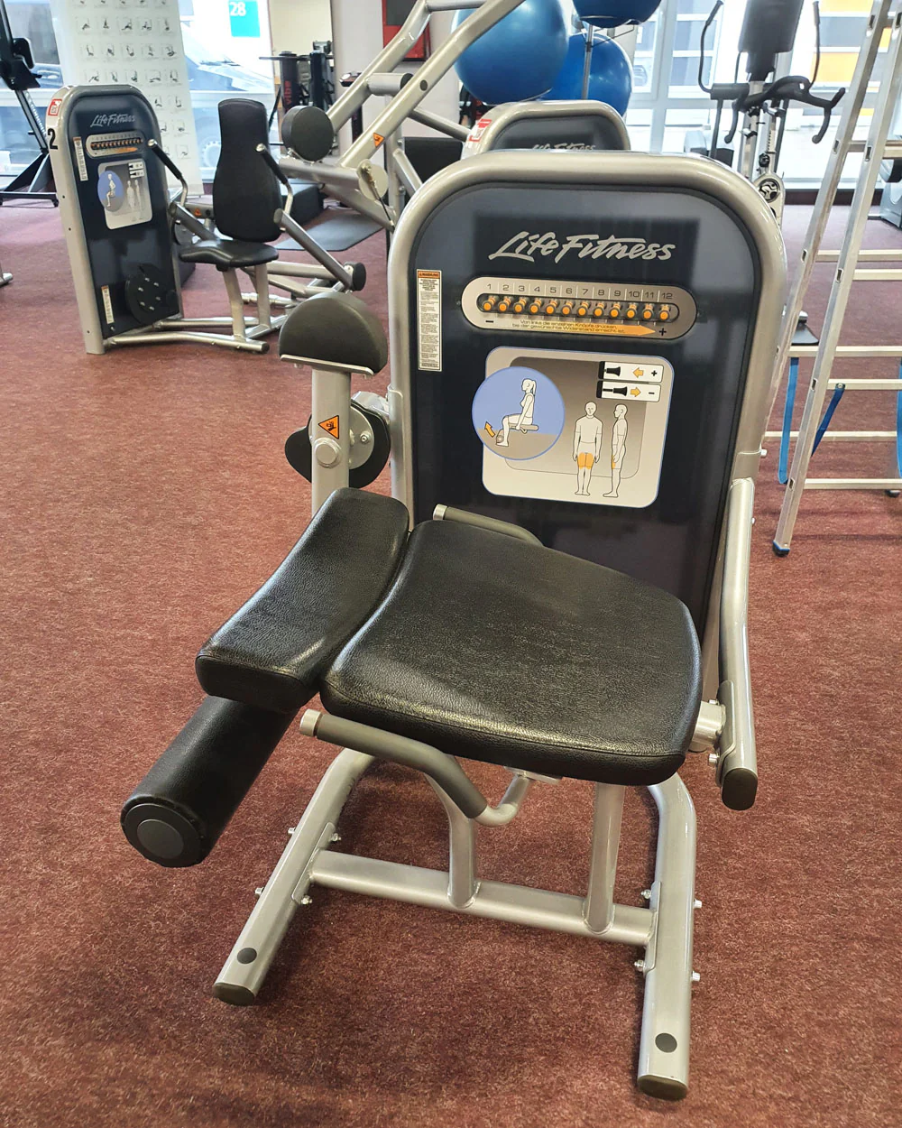 Life Fitness Circuit Serie Gerätezirkel, 10 Kraftgeräte im Set, gebraucht - überholter Zustand - Image 7