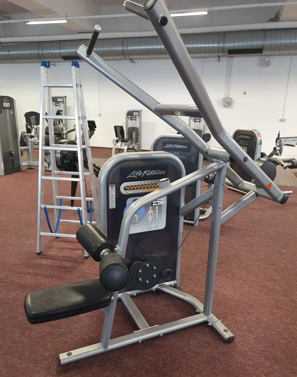 Life Fitness Circuit Serie Gerätezirkel, 10 Kraftgeräte im Set, gebraucht - überholter Zustand - Image 8