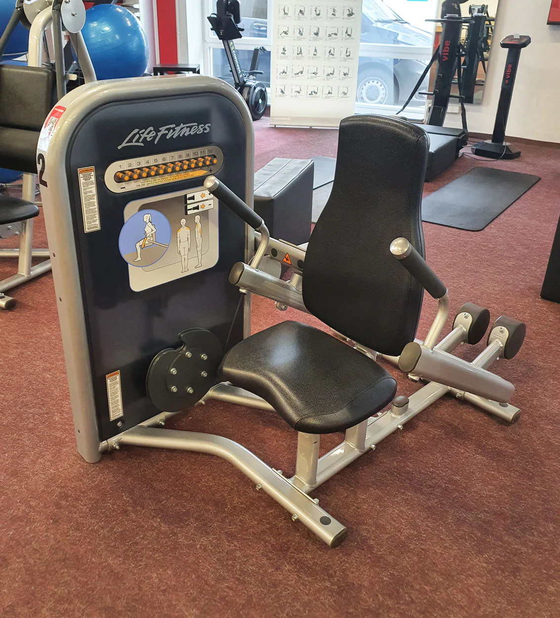 Life Fitness Circuit Serie Gerätezirkel, 10 Kraftgeräte im Set, gebraucht - überholter Zustand - Image 9