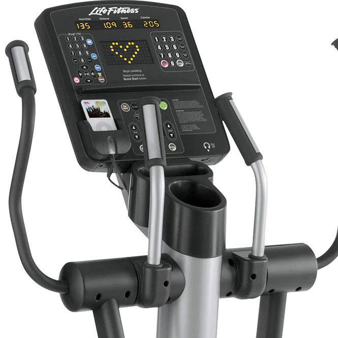 Life Fitness Crosstrainer, Integrity Series, CLSXH, Ellipsentrainer, Farbe Silber, gebraucht - überholter Zustand - Image 3