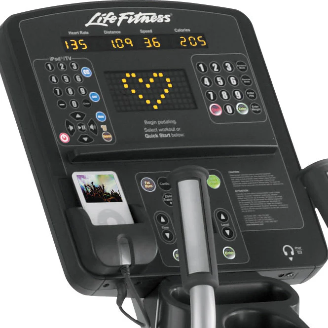 Life Fitness Crosstrainer, Integrity Series, CLSXH, Ellipsentrainer, Farbe Silber, gebraucht - überholter Zustand - Image 4