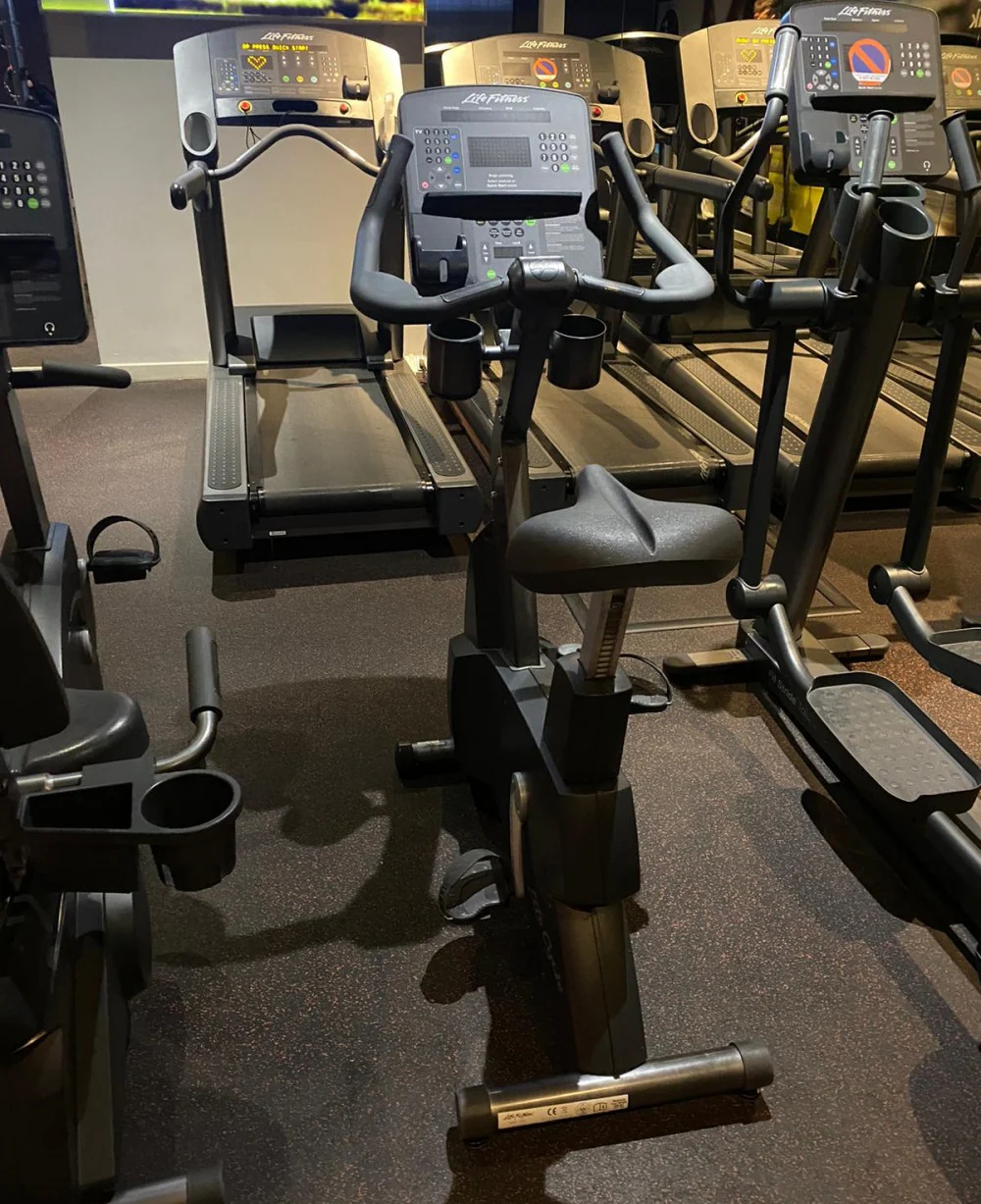 Life Fitness Ergometer Lifecycle, Integrity Serie, LED Konsole, Upright Bike - gebraucht - überholter Zustand - Image 3