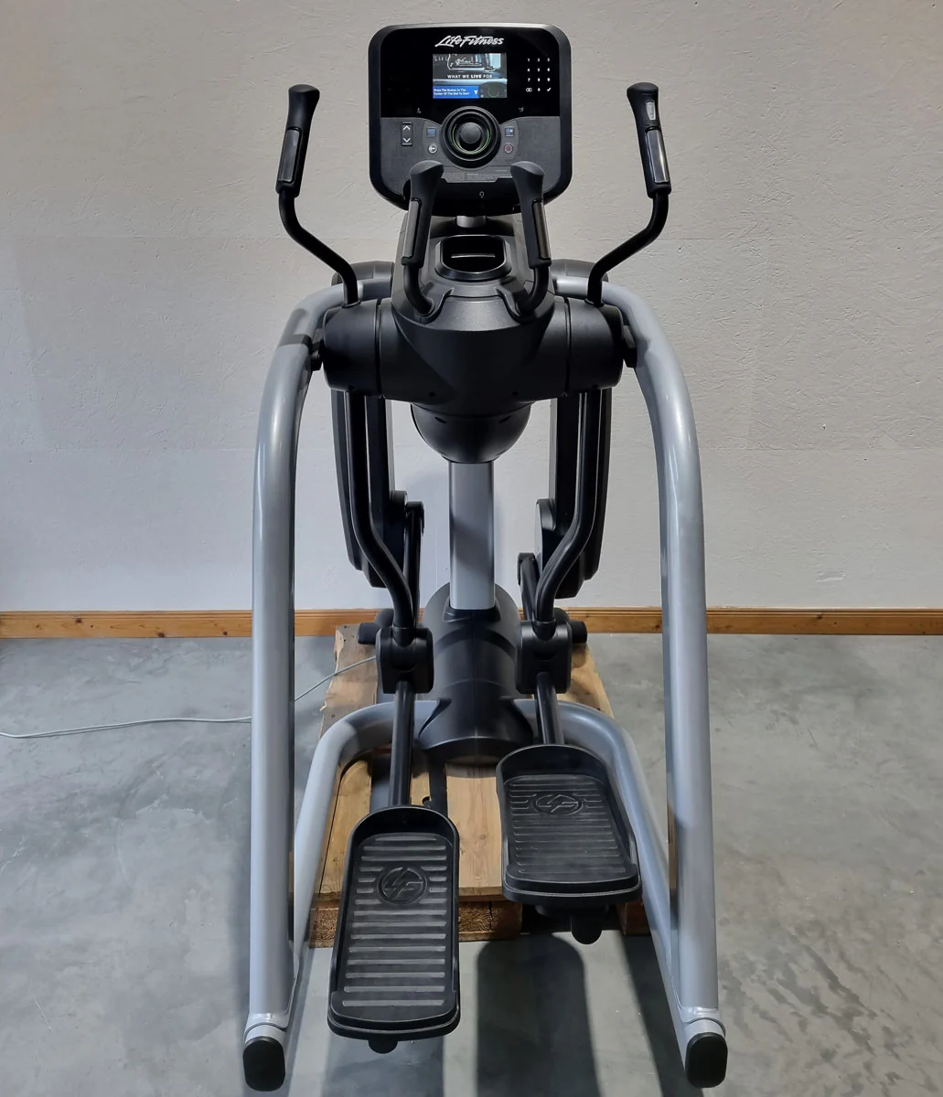 Life Fitness FlexStrider Trainer, Crosstrainer mit variabler Schrittlänge, Elevation Series, Explore Konsole, gebraucht - überholter Zustand - Image 3