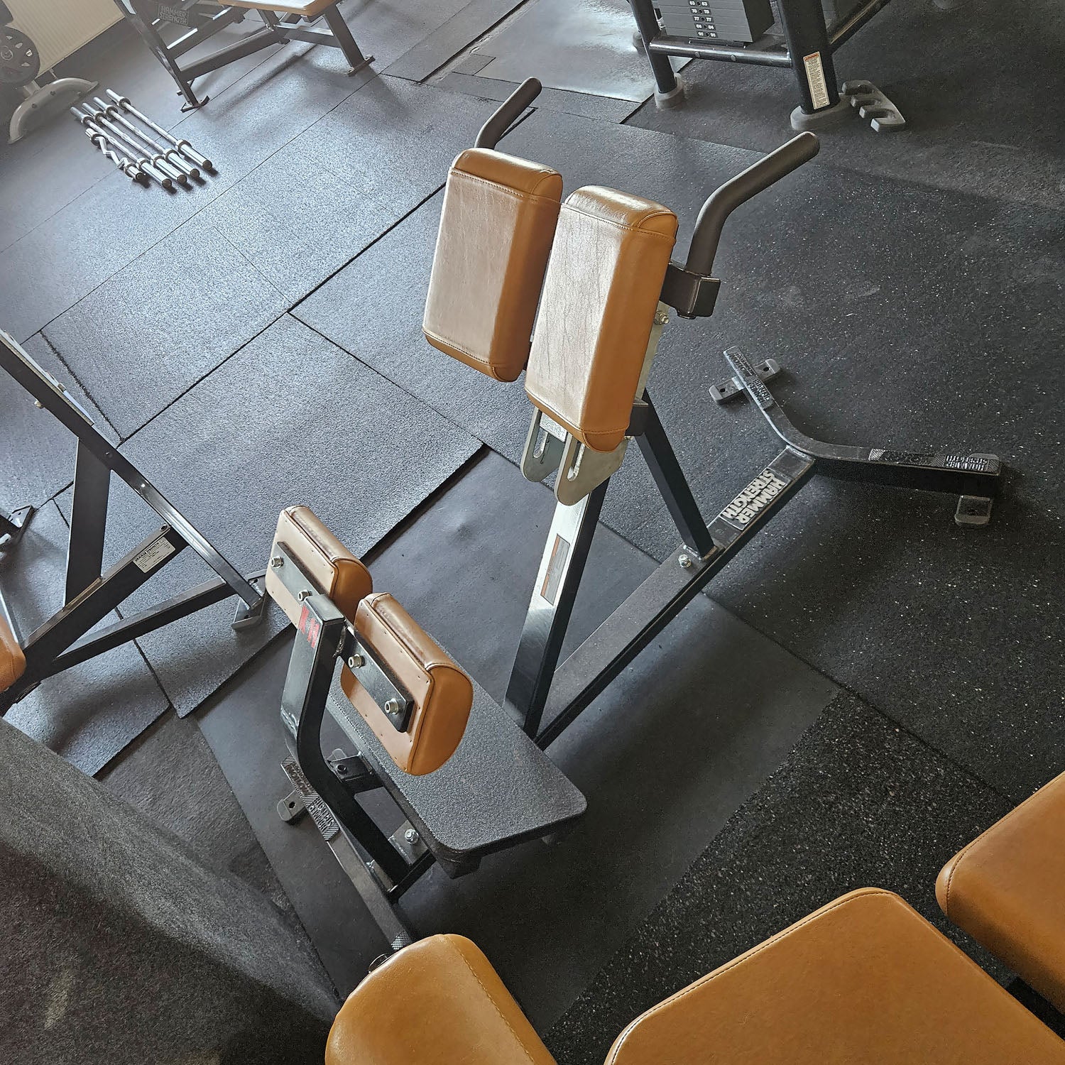 Life Fitness & Hammer Strength - 95 Fitnessgeräte - 105 Stationen, Kraftgeräte, Cardiogeräte, Plate loaded Geräte, Bänke etc - komplettes Fitnessstudio - gebraucht, überholter TOP Zustand - Image 50