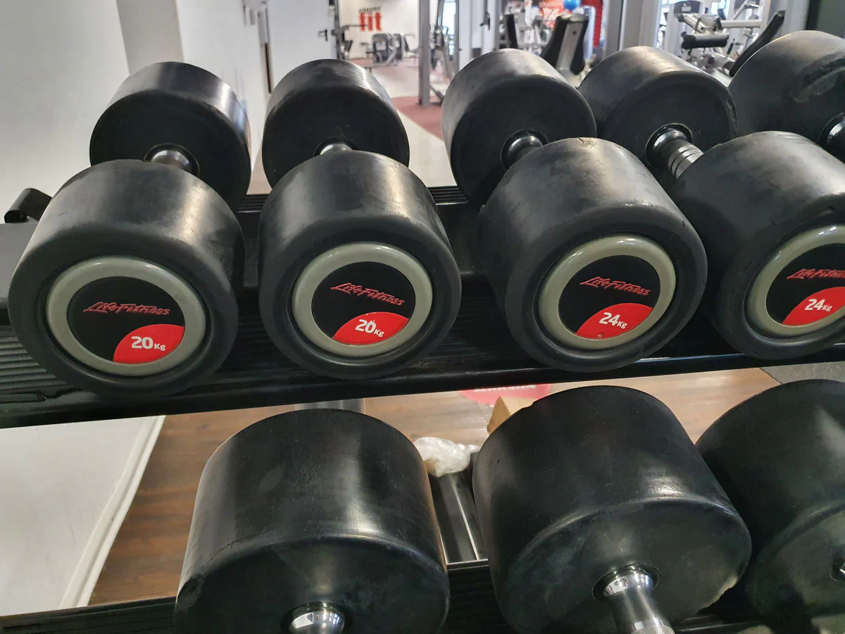 Life Fitness Hantelsatz, gummiert, 2kg bis 40kg in 2kg und 2,5kg Stufen, gebraucht - Image 2