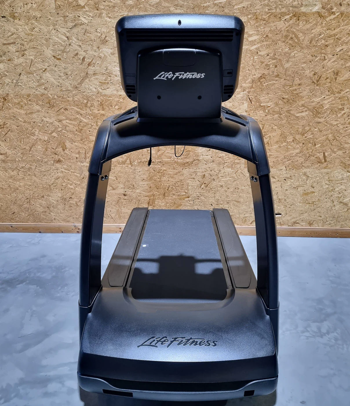 Life Fitness Laufband 95T Treadmill, Discover SE Touch Display Konsole, Elevation Series, gebraucht - überholter Zustand - NEUE Laufdecke - Image 3