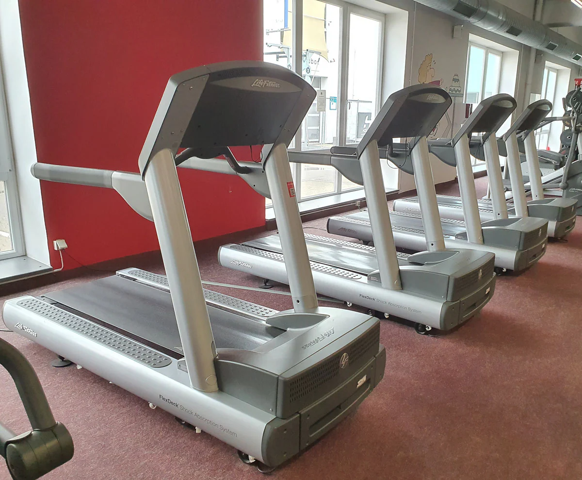 Life Fitness Laufband 95Ti, Silverline 95 Ti, gebraucht - opt. überholter Zustand - Image 2