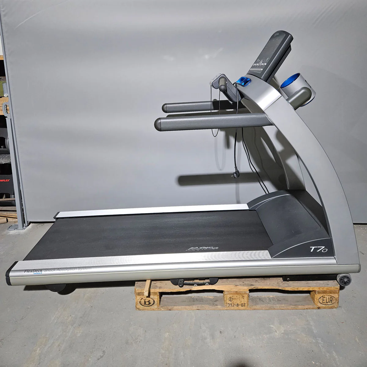 Life Fitness Laufband T7.0, gebraucht - überholter Zustand - Image 4