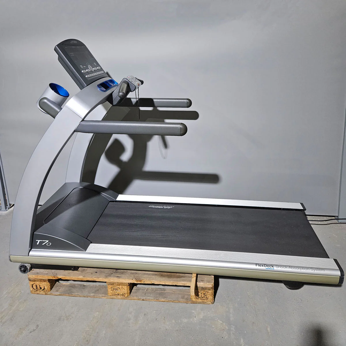 Life Fitness Laufband T7.0, gebraucht - überholter Zustand - Image 6