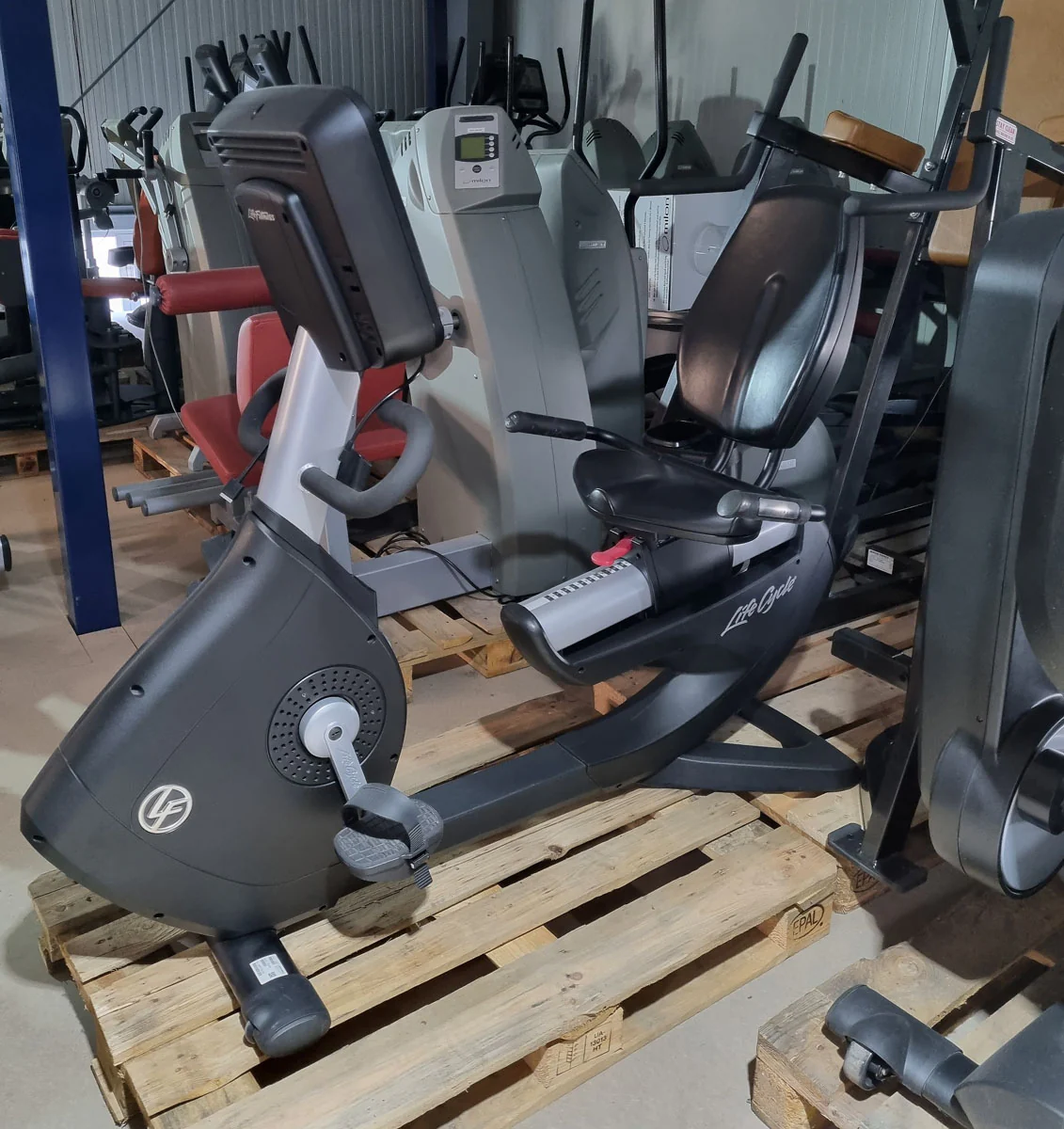 Life Fitness LiegeErgometer Lifecycle, Elevation Series, Recumbent, SE Konsole Touch, gebraucht - überholter Zustand - Image 3