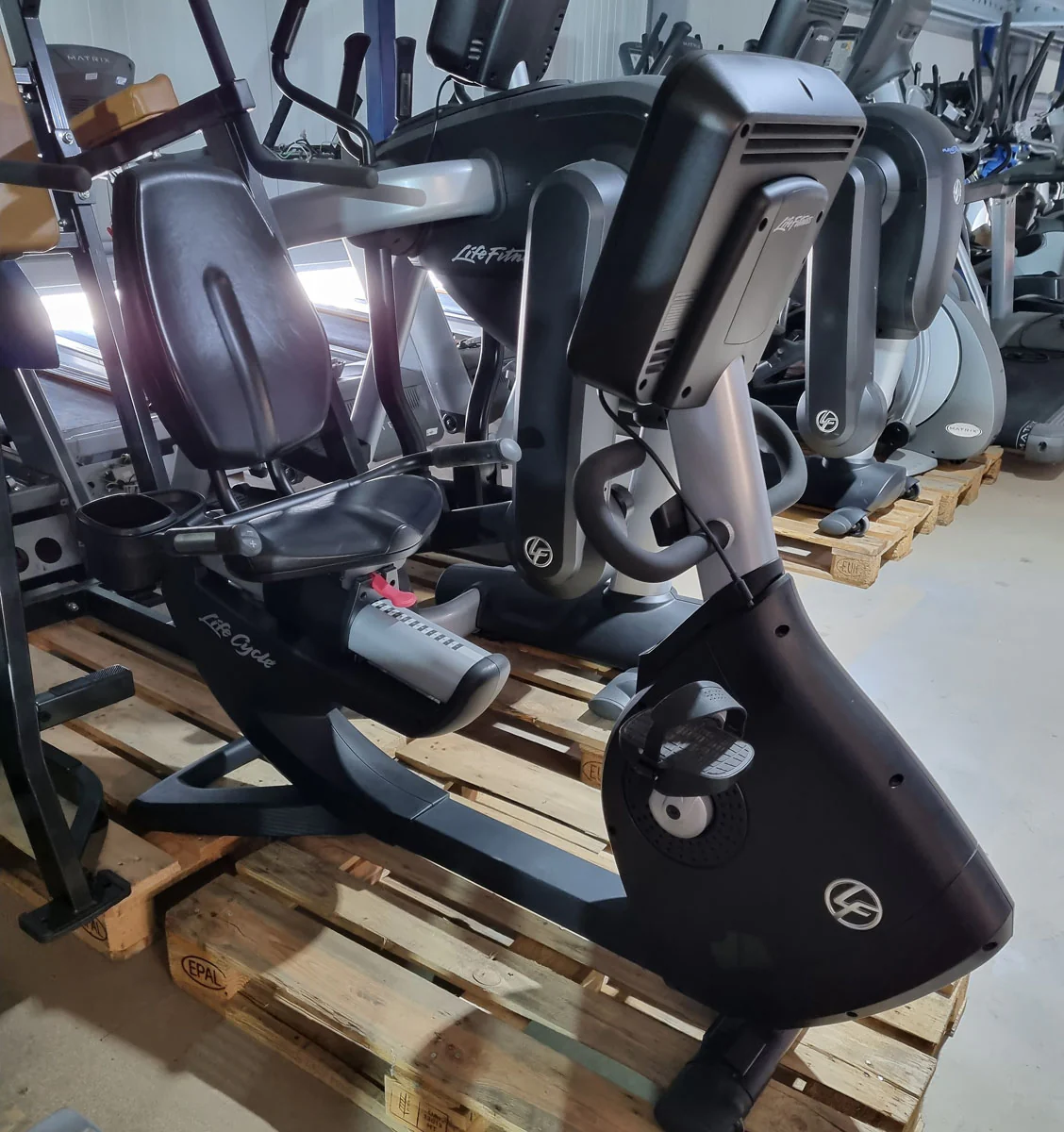Life Fitness LiegeErgometer Lifecycle, Elevation Series, Recumbent, SE Konsole Touch, gebraucht - überholter Zustand - Image 4