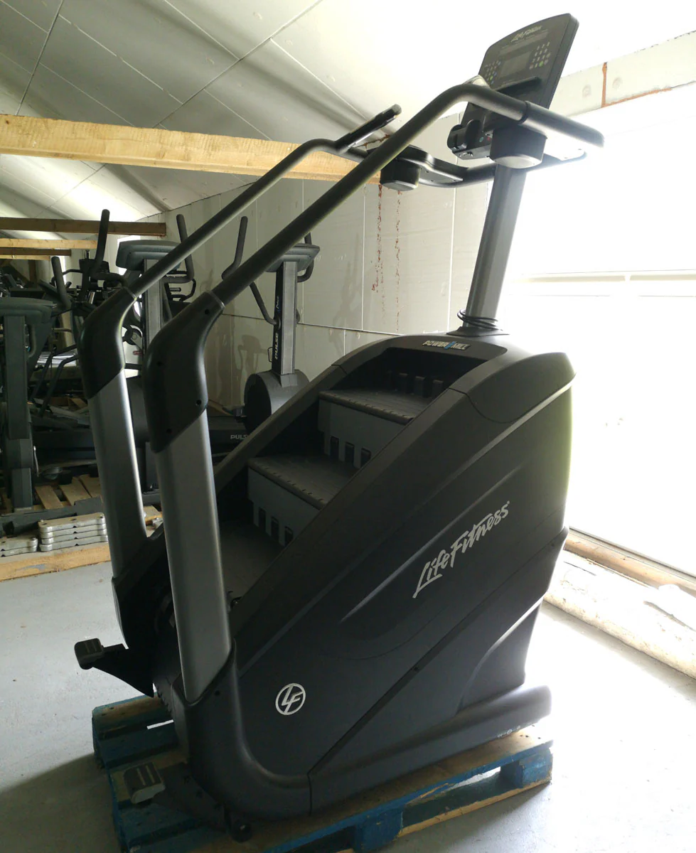 Life Fitness Powermill Climber, Treppe, Stepper, Climbmill, Nur 2 Jahre alt, 1 Jahr in Nutzung, Top Zustand, Farbe Titanium Storm, gebraucht - Image 7
