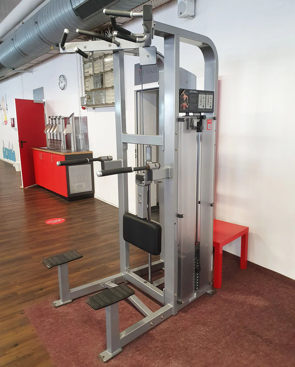 Life Fitness Pro2 und Hammer Strength - 15 Kraftgeräte im Set, Rahmen Silber, gebraucht - überholter Zustand - Image 4