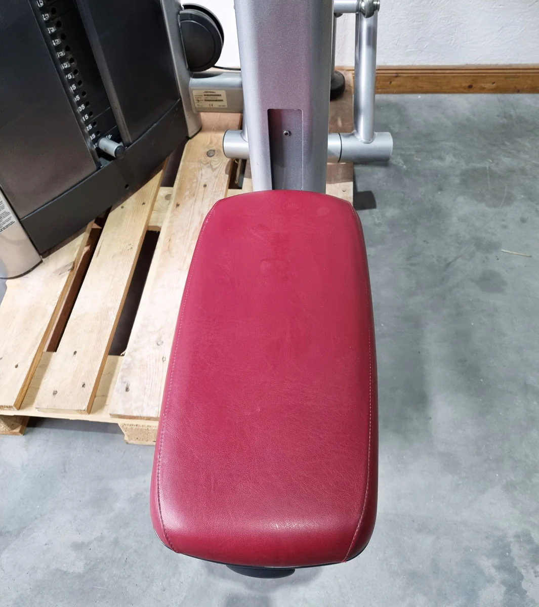 Life Fitness Rudern mit Bruststütze, Row - Rear Deltoid, Signature Series, 145kg Gewichtsblock, Rahmenfarbe Silber, gebraucht - überholter Zustand - Image 13