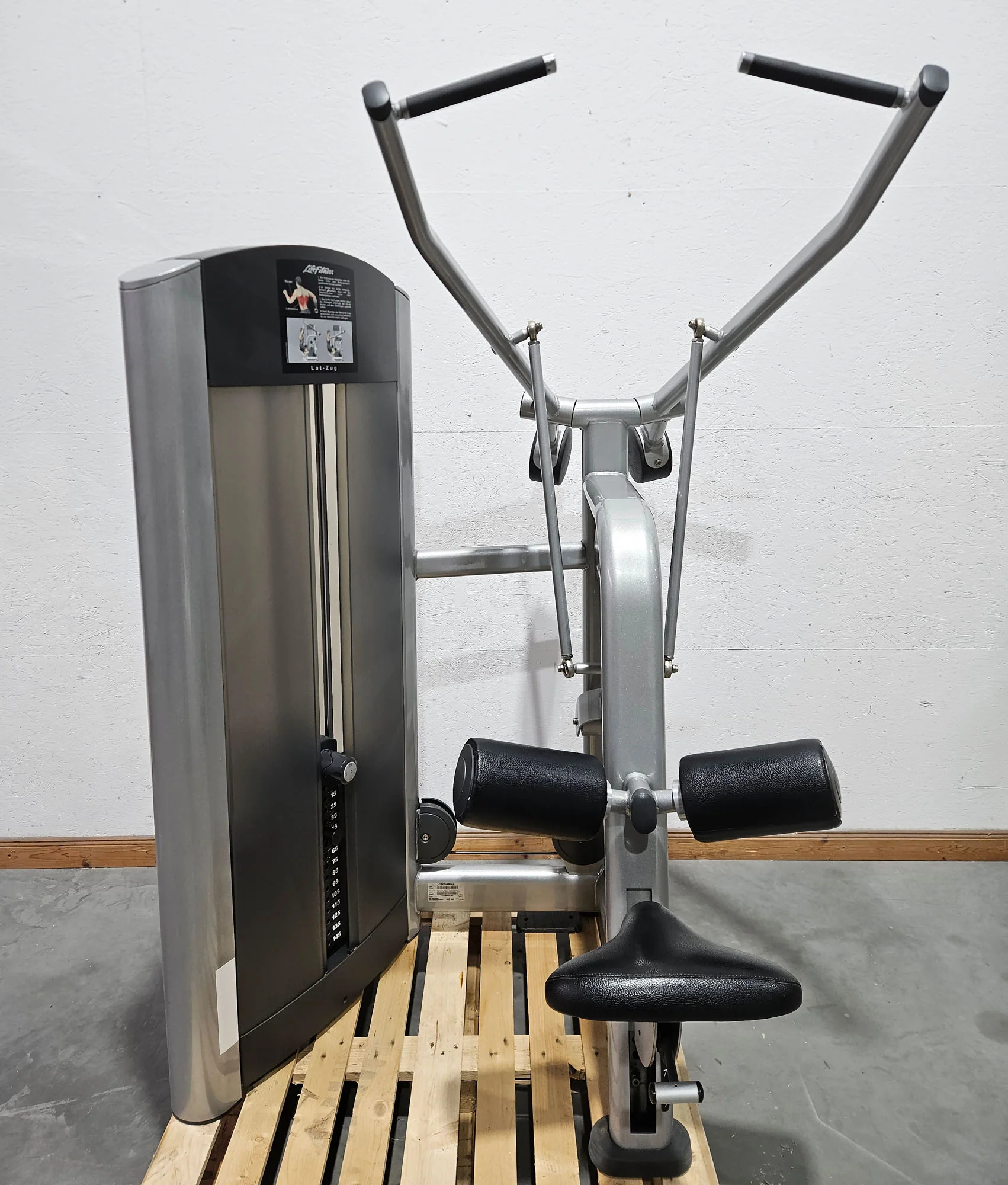 Life Fitness Set 19 Kraftgeräte, Signature und Pro2 Serie, Rahmen Silber, Polster Schwarz, gebraucht - überholter Zustand - Image 2