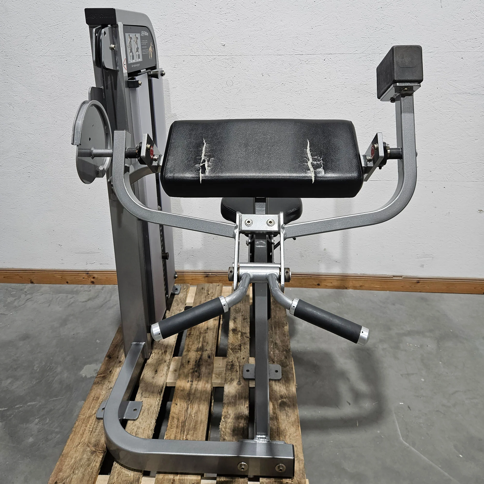 Life Fitness Set 19 Kraftgeräte, Signature und Pro2 Serie, Rahmen Silber, Polster Schwarz, gebraucht - überholter Zustand - Image 24
