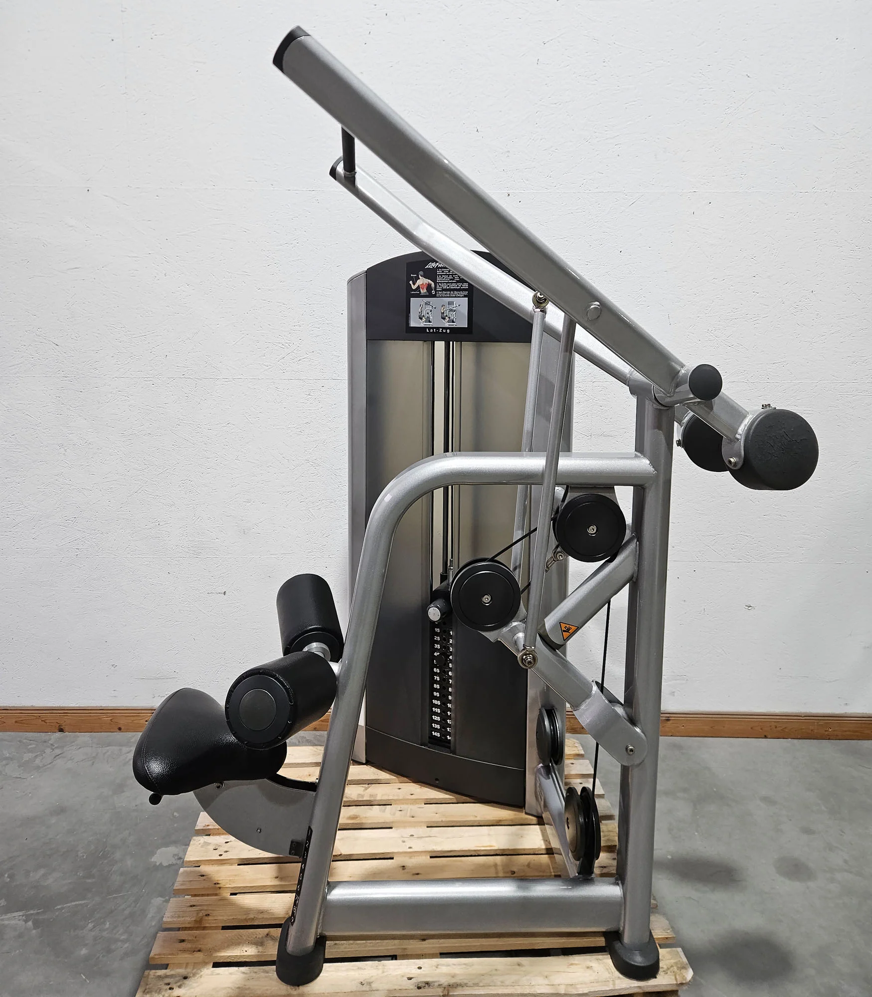 Life Fitness Set 19 Kraftgeräte, Signature und Pro2 Serie, Rahmen Silber, Polster Schwarz, gebraucht - überholter Zustand - Image 3