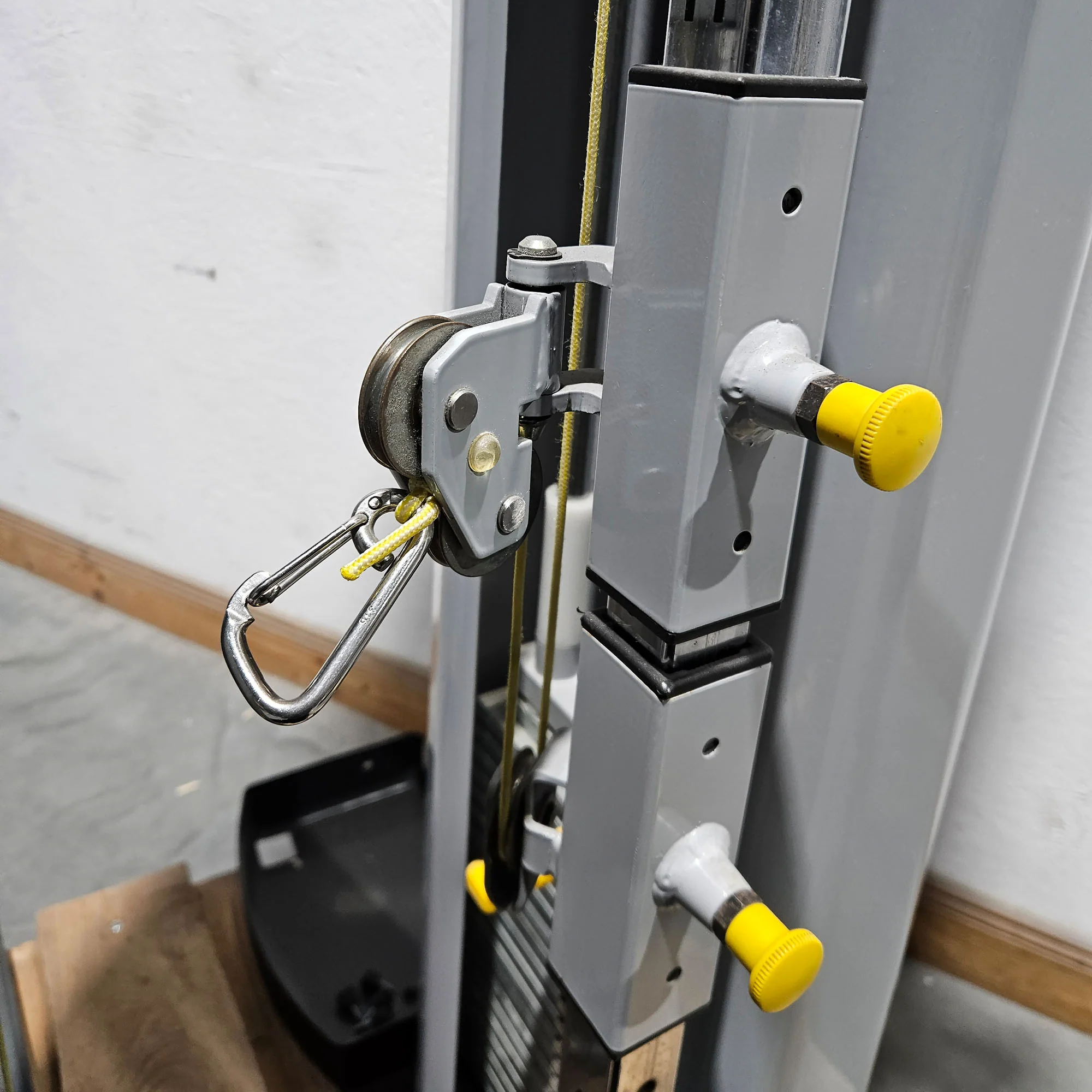Lojer Seilzugapparat Pulley 20, Wandmontage, 2 Stück im Set, Höhenverstellbarer Kabelzug mit 20kg Gewichtsblock, Farbe Silber - gebraucht - geprüfter Zustand - Image 3