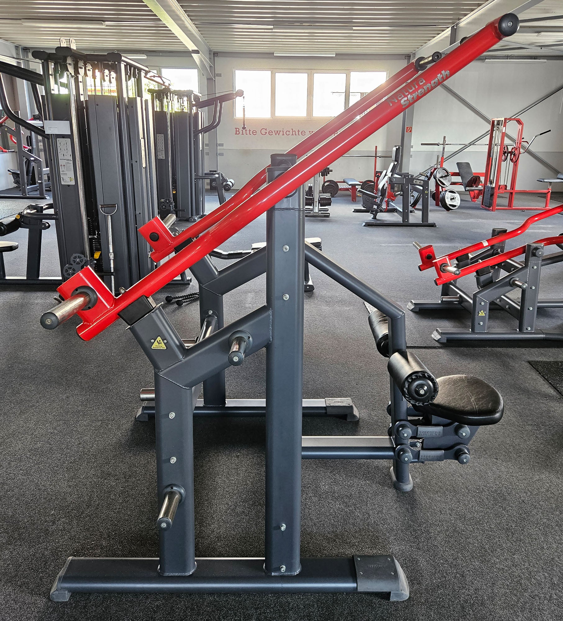 Master Sport Plate loaded Set, 10 Kraftgeräte, Farbe Schwarz und Rot, gebraucht - geprüfter Zustand - Image 2