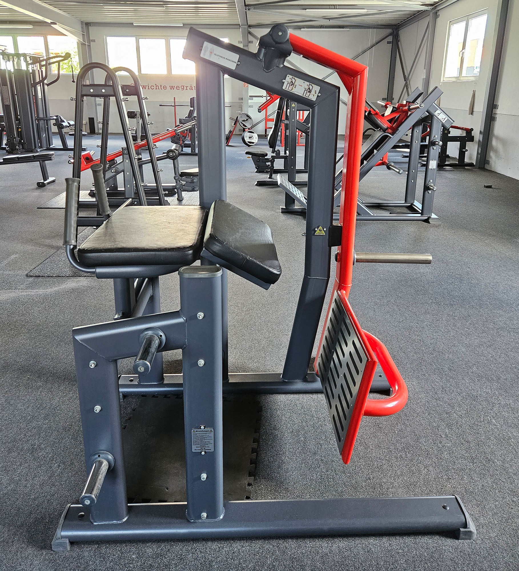 Master Sport Plate loaded Set, 10 Kraftgeräte, Farbe Schwarz und Rot, gebraucht - geprüfter Zustand - Image 39
