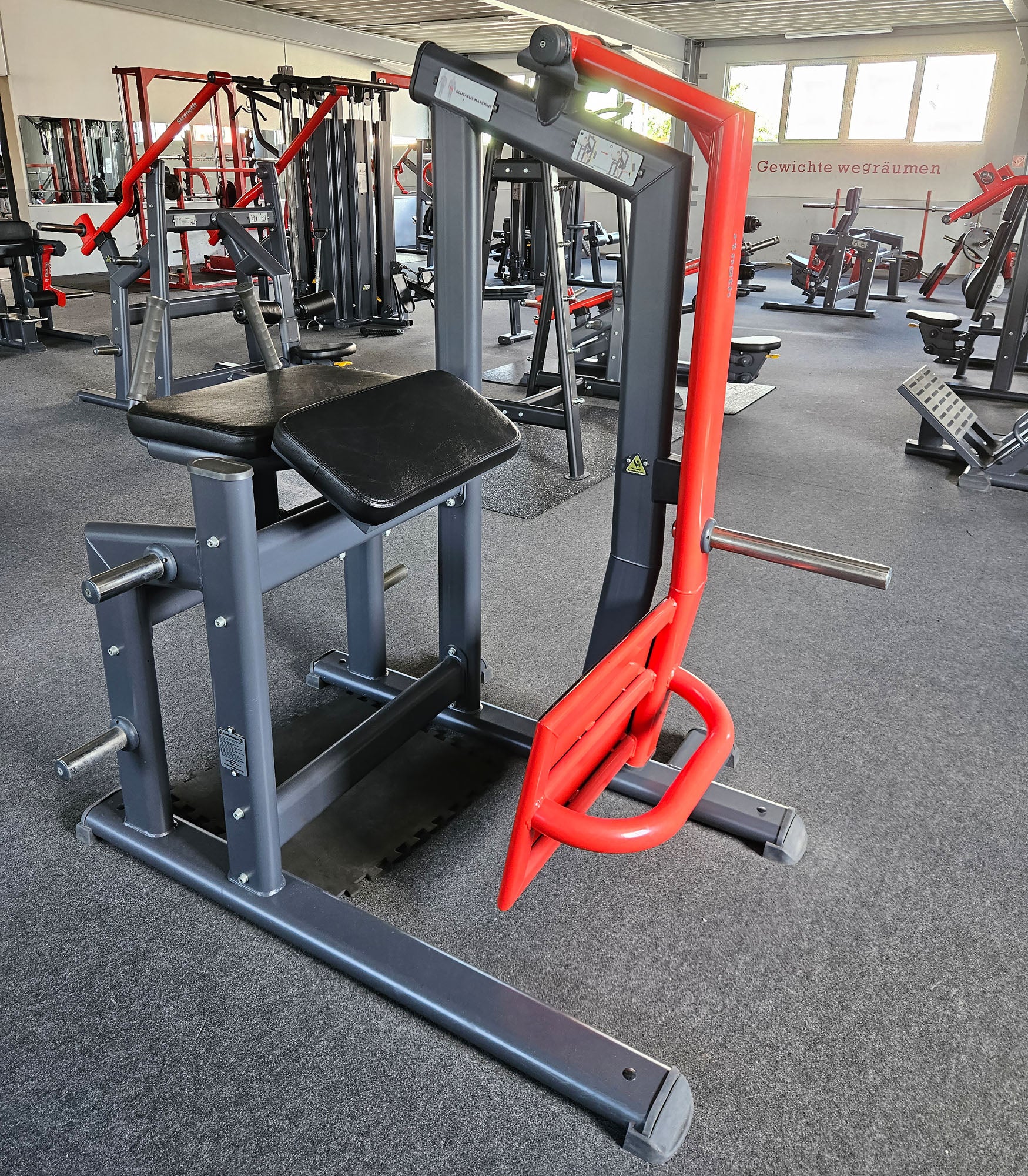 Master Sport Plate loaded Set, 10 Kraftgeräte, Farbe Schwarz und Rot, gebraucht - geprüfter Zustand - Image 40
