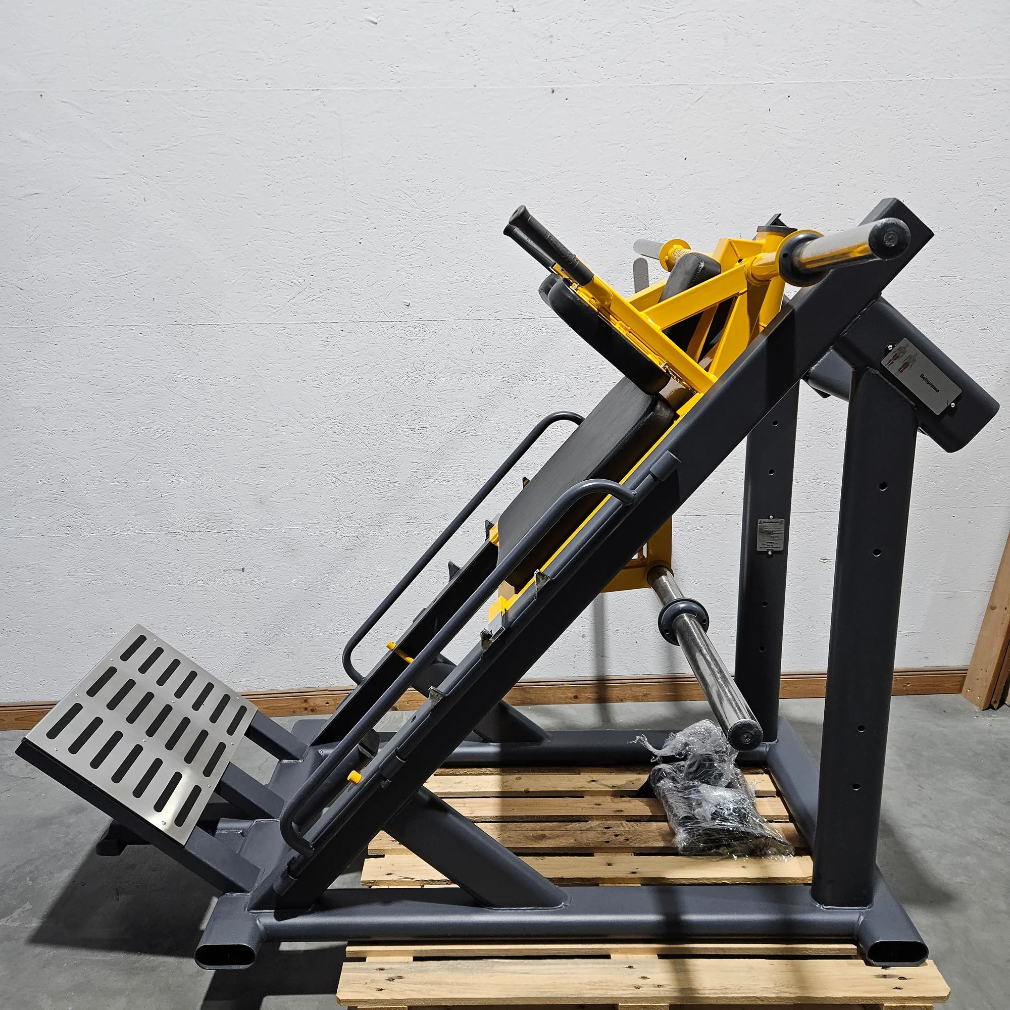 Master Sport Plate loaded Set, 14 Kraftgeräte, Farbe Schwarz/Anthrazit und Gelb, gebraucht - geprüfter Zustand - Image 31