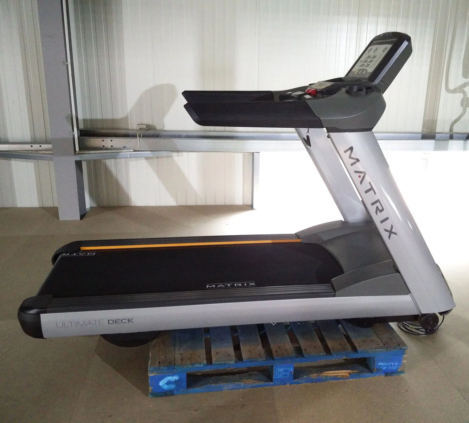 Matrix Cardiogerätepark, 9 Geräte, Laufbänder, Crosstrainer, Ergometer, Stepper etc, neue Modelle, T5x - E5x - U5x - R5x, S5x, gebraucht, überholter Zustand - Image 2