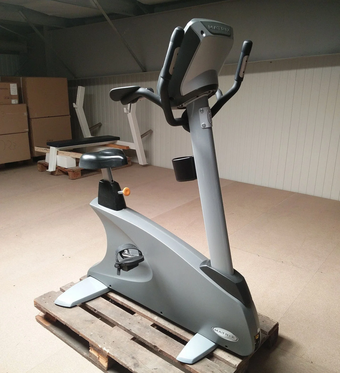 Matrix Cardiogerätepark, 9 Geräte, Laufbänder, Crosstrainer, Ergometer, Stepper etc, neue Modelle, T5x - E5x - U5x - R5x, S5x, gebraucht, überholter Zustand - Image 8