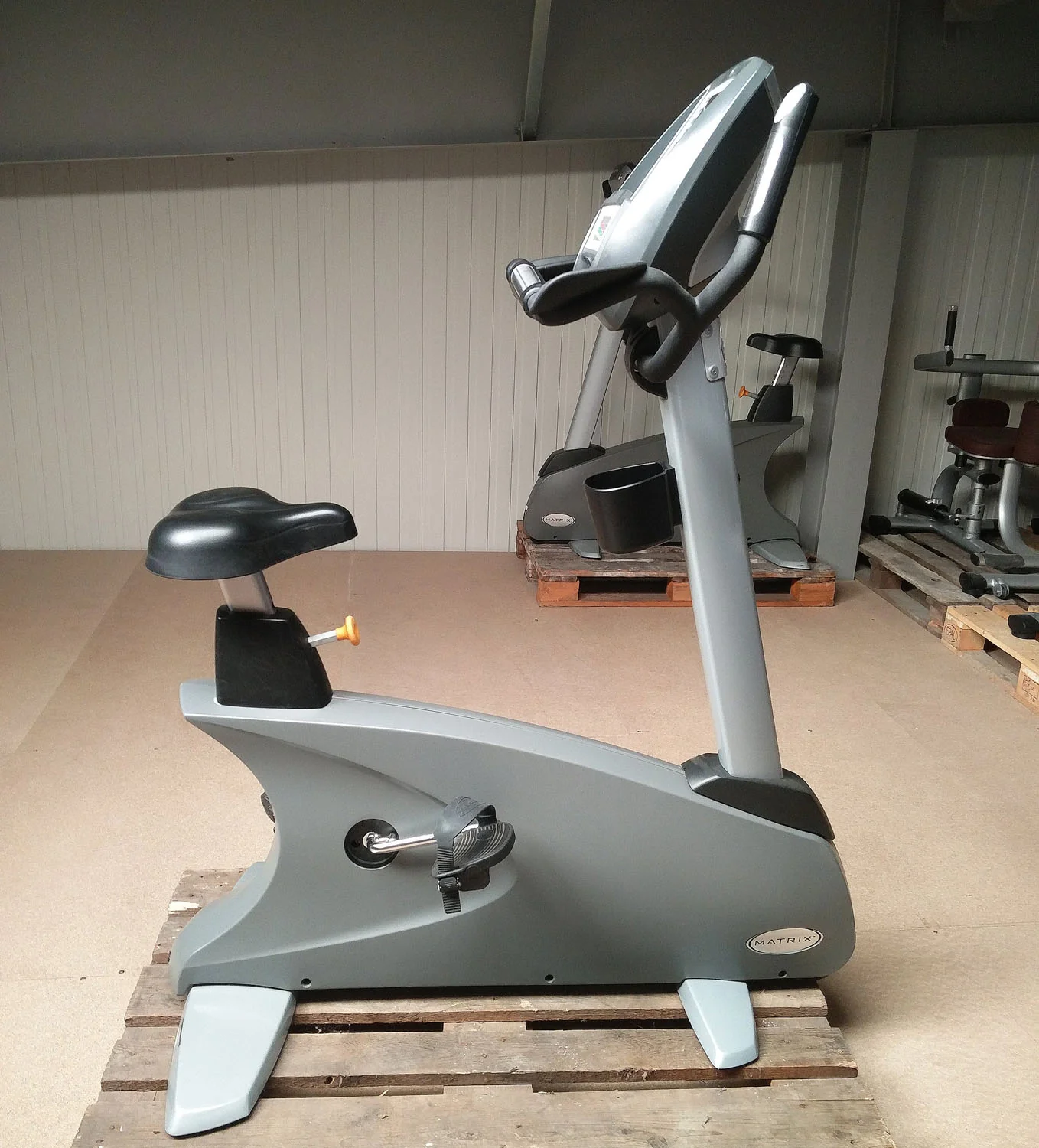 Matrix Cardiogerätepark, 9 Geräte, Laufbänder, Crosstrainer, Ergometer, Stepper etc, neue Modelle, T5x - E5x - U5x - R5x, S5x, gebraucht, überholter Zustand - Image 9