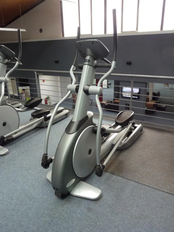 Matrix Cardiogerätepark, T5x, E5x, U5x, R5x, 6 Fitnessgeräte, gebraucht - Image 12