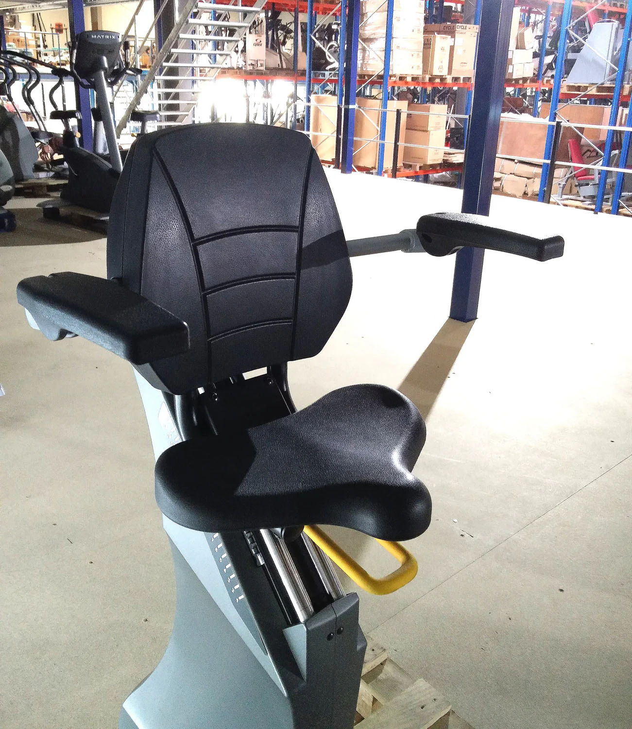 Matrix H5x Hybrid Bike Ergometer, Cycle mit Rückenlehne, Neues Modell, gebraucht - überholter Zustand - Image 5