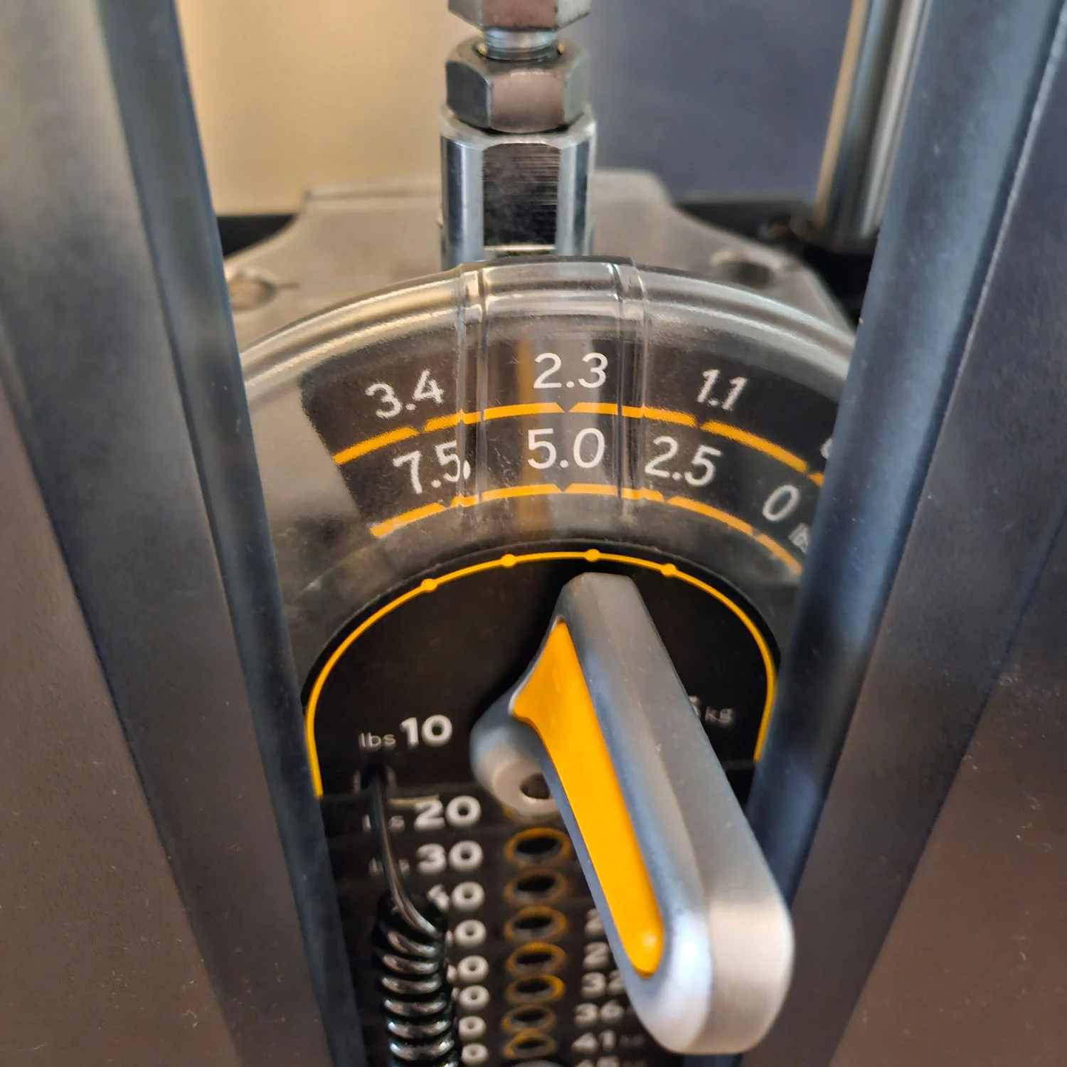 Matrix Ultra Pec Fly and Rear Delt G7-S22, Butterfly und Butterfly Reverse 2 in 1 Kombimaschine, Rahmen Silber, gebraucht - überholter Zustand - Image 11