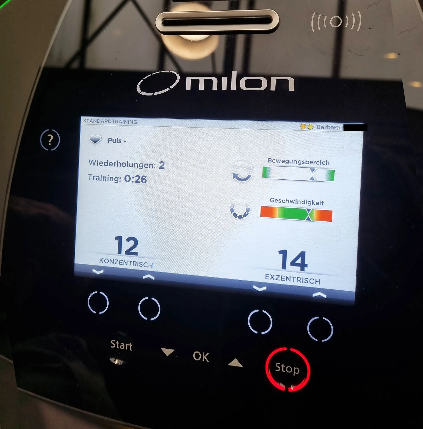 Milon 6er PREMIUM Kraft Zirkel, Baujahr 2017, Gehäuse in Anthrazit Stone, Polster Braun, inkl. LED Ampel, Top Zustand, gebraucht - überholt und Neuwertig - Image 14