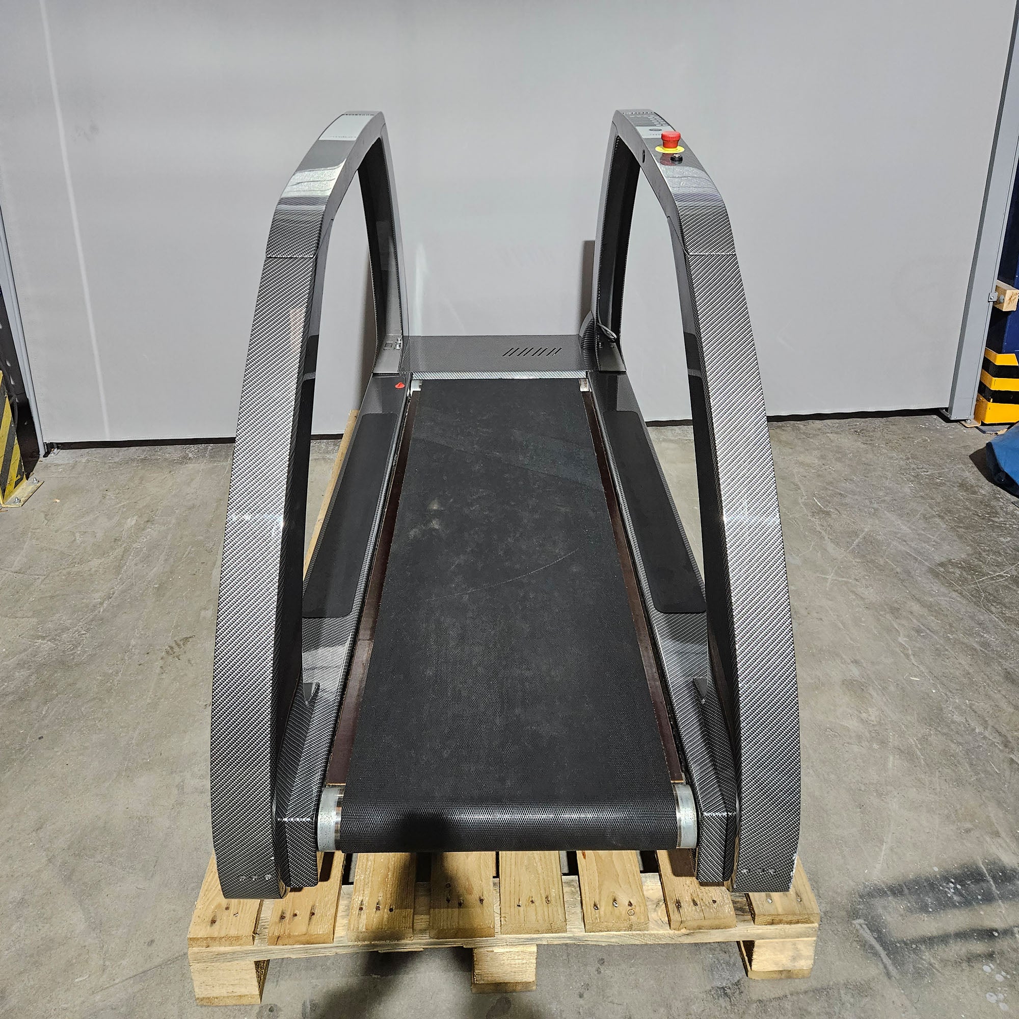 Milon Laufband Clubrunner, breite Ausführung, Farbe Carbon Schwarz, gebraucht - überholter Zustand - Image 2