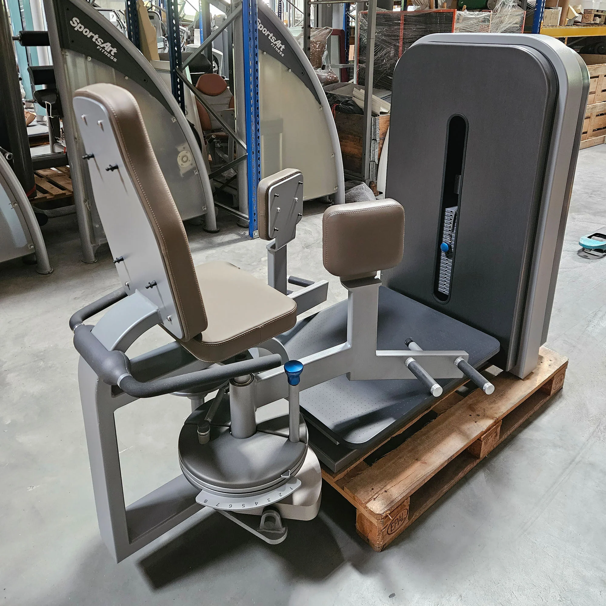 Milon Milcanic Adduktorenmaschine, Hip Adductor, Rahmenfarbe Silber, Verkleidung Anthrazit, gebraucht - überholter Zustand - Image 4