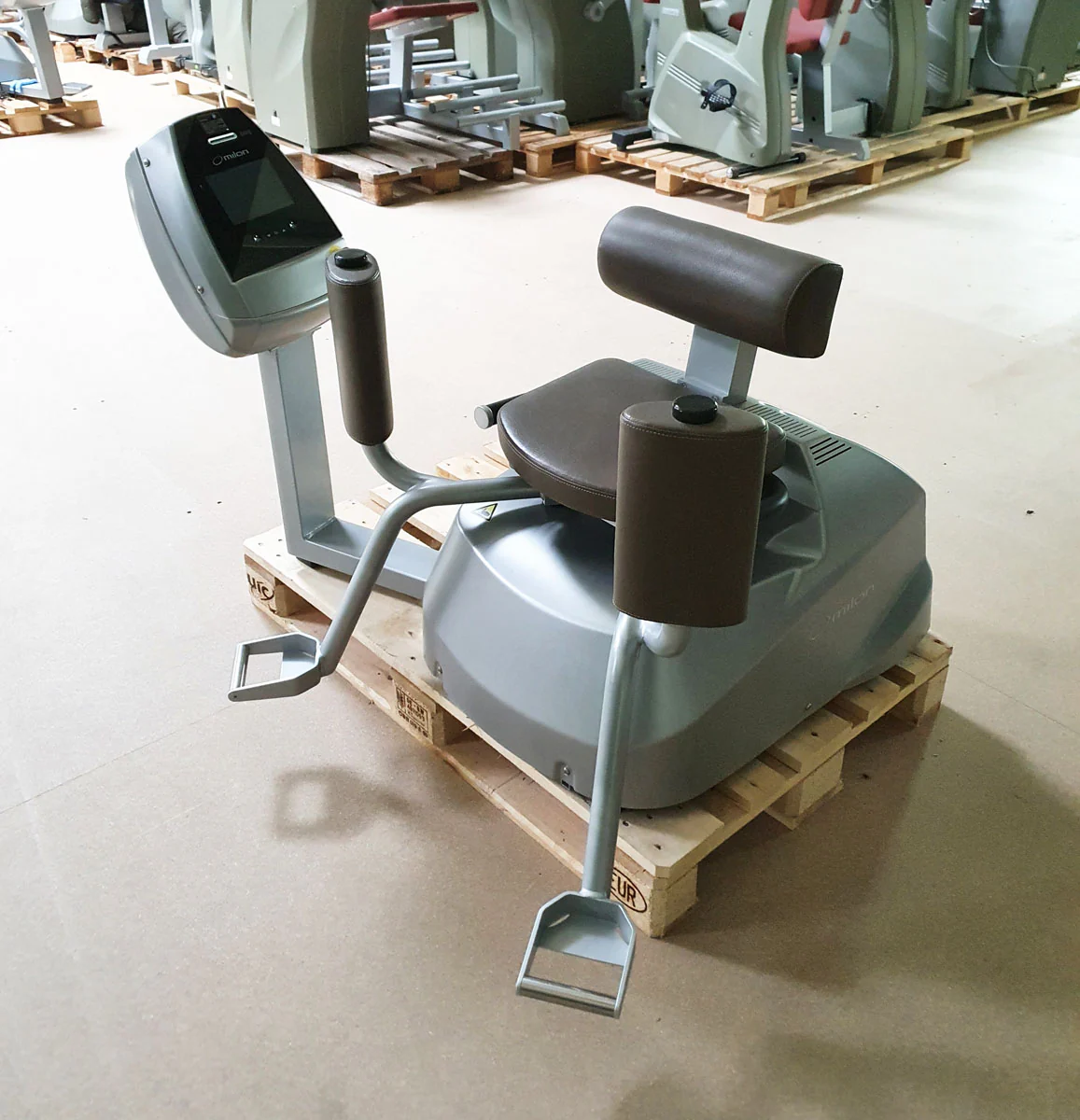 Milon Premium Adduktoren - Abduktorenmaschinen, Hip Abductor and Adductor, 2 Geräte im Set, Gehäuse Aluminium gebürstet, gebraucht - überholter Zustand - Image 5