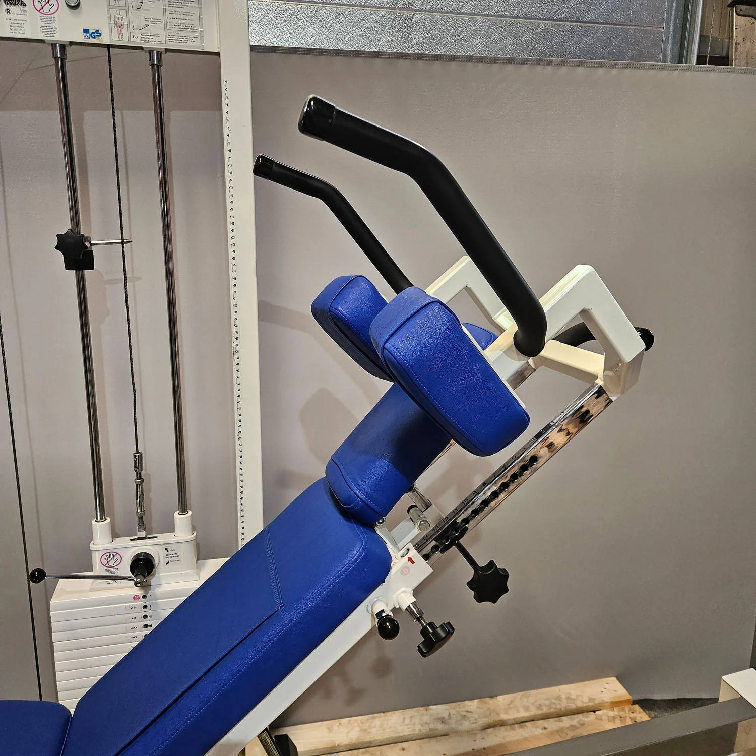 MKB Keller Funktionsstemme, Beinpresse verstellbar sitzend - liegend, 200kg Gewichtsblock, Farbe Weiß, gebraucht - überholter Zustand - Image 15