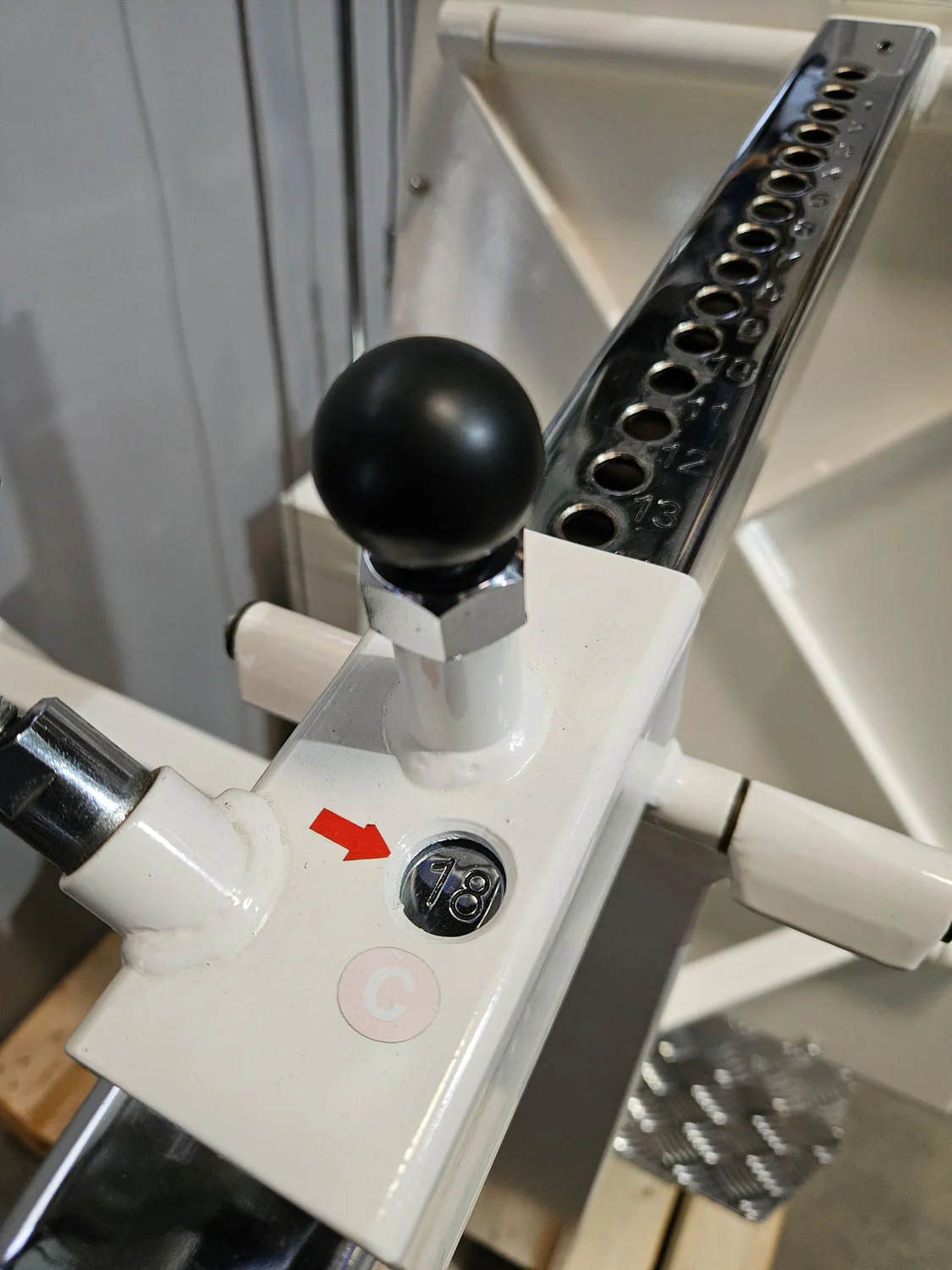 MKB Keller Funktionsstemme, Beinpresse verstellbar sitzend - liegend, 200kg Gewichtsblock, Farbe Weiß, gebraucht - überholter Zustand - Image 7